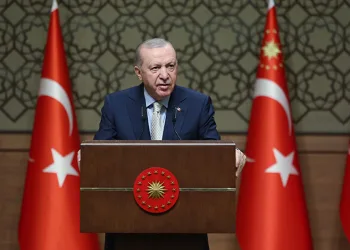 Erdoğan: Kimseye tepeden bakma hatasına düşmeyin