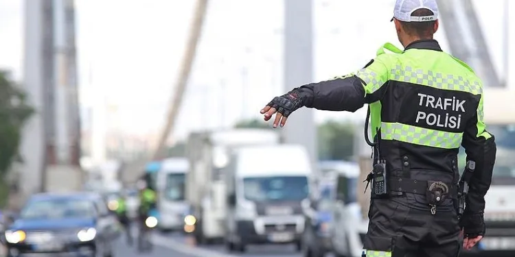 Yeni trafik kanunundaki hız sınırı tolerans payının kaldırıldığına dair çıkan iddialara yalanlama