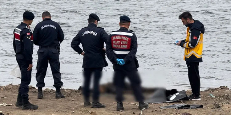 Meriç Nehri’nde çürümüş bir erkek cesedi bulundu