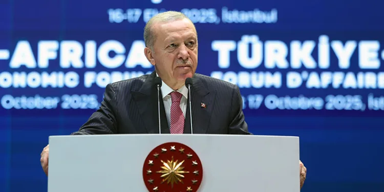 “Türkiye’nin kapısı yatırımcılara ardına kadar açık”