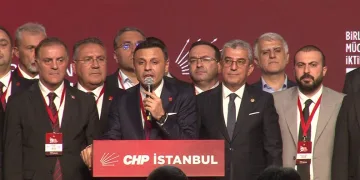 Özgür Çelik yeniden il başkanı