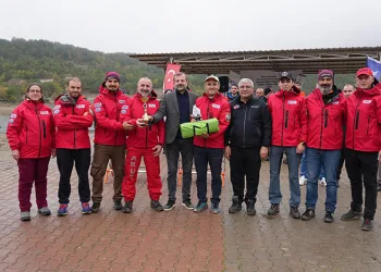 Arama kurtarma ekipleri Ericek Adrenalin Park’ta yarıştı