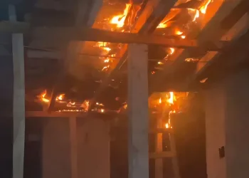 Bursa’nın “Neronu” bu kez tutuklandı, 4. yangında çatı kül oldu