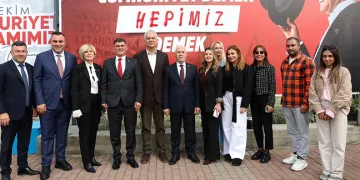 Cumhuriyet coşkusu sokaklara taşındı