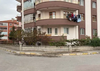 Kavga ettiği eski eşini bıçaklayarak öldürdü