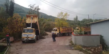 Orhangazi Belediyesi Çevre Mahallelerde Parke ve Arazi Yolu Düzenleme Çalışmalarını Hız Kesmeden Sürdürüyor