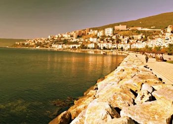 Bursalı Müzisyenden Gemlik’e Özel Şarkı: “Gemlik Zamanları” Büyük Beğeni Topladı