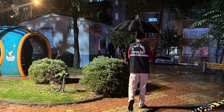 Eski eşi ve kayınvalidesini öldüren şüpheli kendini vurdu