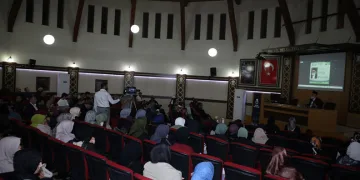 İnegöl’de huzurlu ve mutlu ailenin şifreleri konuşuldu