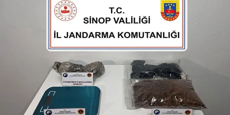 Samsun’da uyuşturucu ticaretinden gözaltına alınan 5 kişi adliyeye sevk edildi