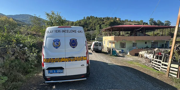 Çocuk tesliminde silahlı dehşet: Yeni eş başından vuruldu