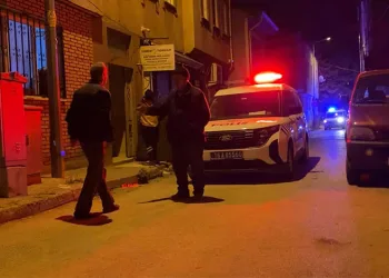 Bursa’da bir genç evinde ölü bulundu