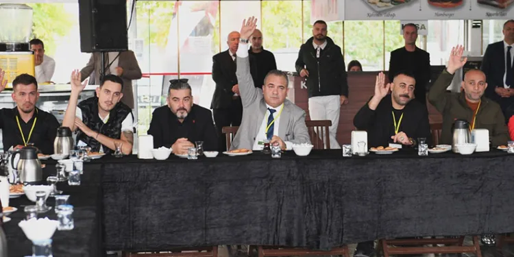 Osmangazi Belediyespor’da Fatih Karayılan güven tazeledi