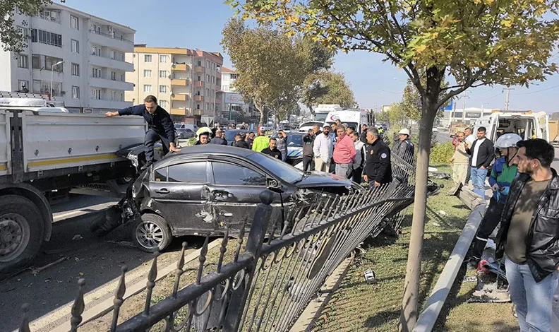 Makas atarken ortalığı birbirine kattı