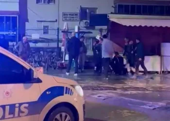 İzmir’de parkta kanlı tartışma