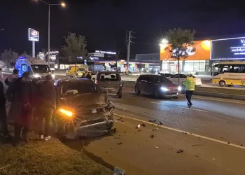 Bursa’da zincirleme kaza: 3 yaralı