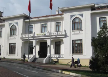 Yatak odasından Bizans ve Osmanlı dönemine ait hazine çıktı