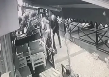 Yatak odasından Bizans ve Osmanlı dönemine ait hazine çıktı