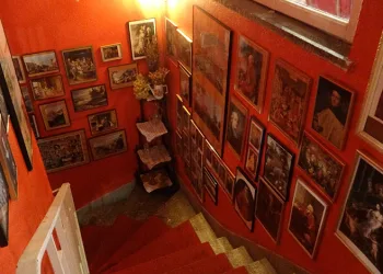 Paris’ten Bursa’ya uzanan antika hikayesi