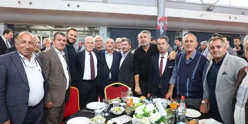 Başkan Yılmaz şampiyonları ağırladı