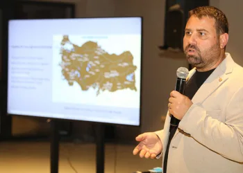 Ünlü halıcıyı baltayla parçalara ayırıp asitle eritmişlerdi: Karar çıktı