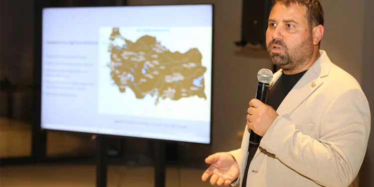 Ünlü halıcıyı baltayla parçalara ayırıp asitle eritmişlerdi: Karar çıktı