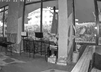 Yatak odasından Bizans ve Osmanlı dönemine ait hazine çıktı