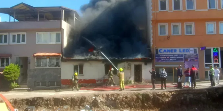 Bursa’da tarihi mekanlar, sisler arasından görüntülendi