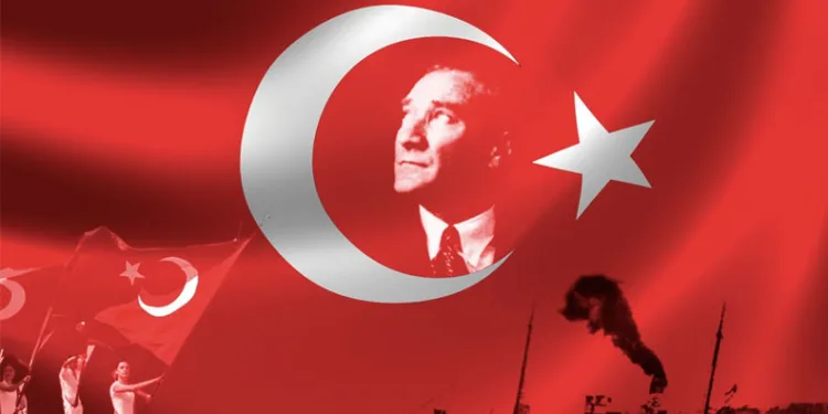 Cumhuriyet 102 Yaşında Coşkuyla Kutlanıyor