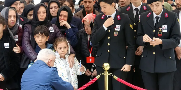 Şehit Jandarma Astsubay Tacettin Gün, Bursa’da son yolculuğuna uğurlandı