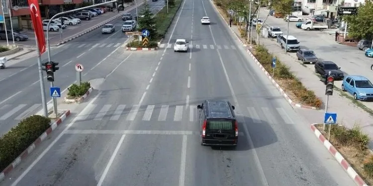 Şehir hastanesinin otoparkından iki motosiklet çaldı: O anlar kameraya yansıdı