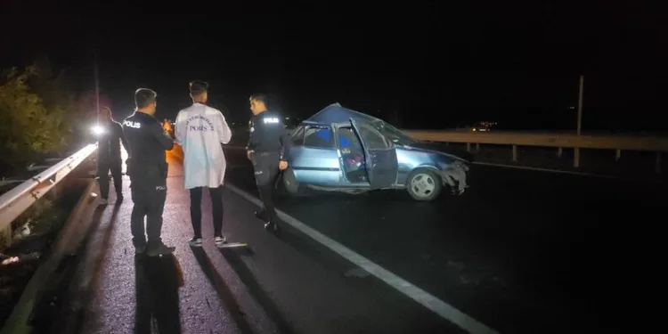 Otomobille motosiklet çarpıştı: 1 yaralı