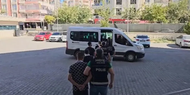 Tunceli’de kaçak kazı yapan 5 şüpheli suçüstü yakalandı