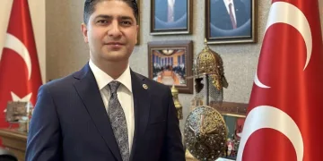 Milletvekili Ün, Vicdan gemisinden seslendi; “Hepimiz Gazze ve Filistin için çabalamalıyız”