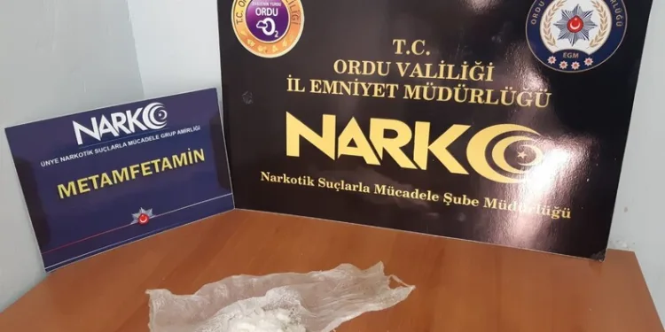Tekirdağ’da minibüs ile tır kafa kafaya çarpıştı: 1 ağır yaralı