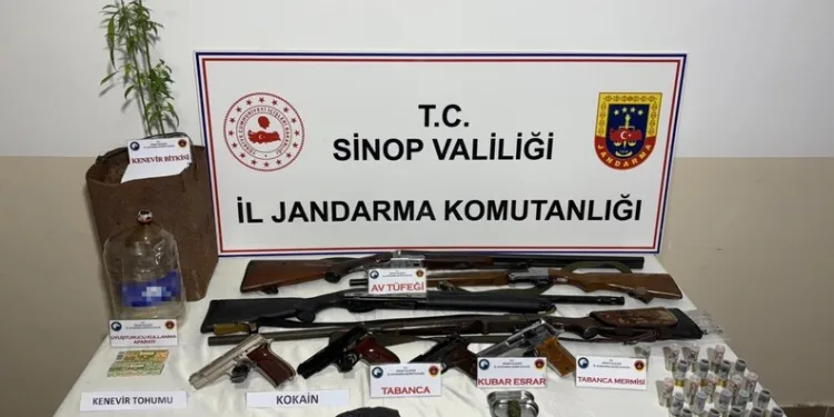 Tekirdağ’da minibüs ile tır kafa kafaya çarpıştı: 1 ağır yaralı