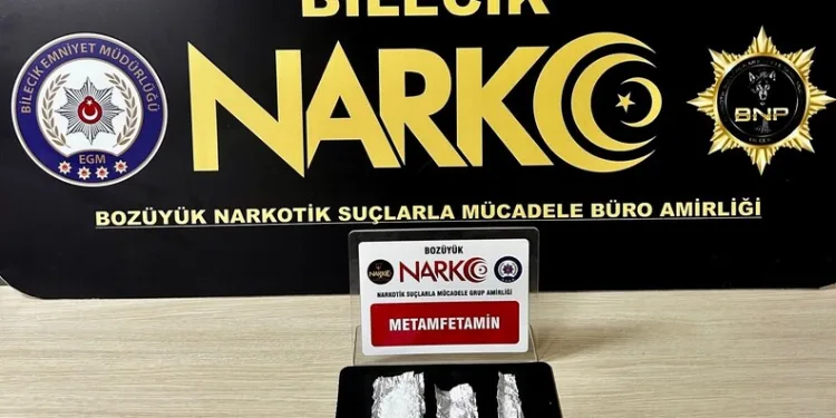 Van’da İran uyruklu şahsın üzerinden 380 adet sentetik hap ele geçirildi