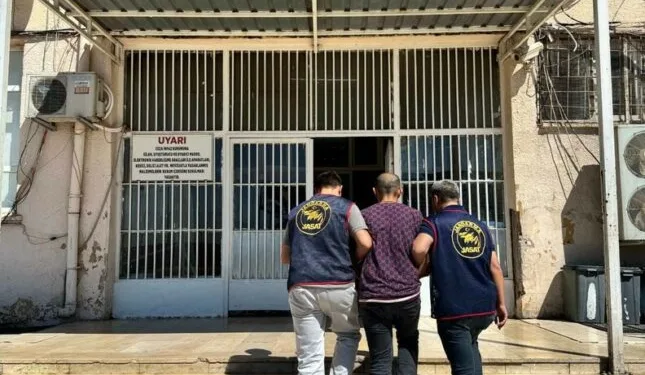 Mardin’de 30 yıl hapis cezasıyla aranan cezaevi firarisi yakalandı