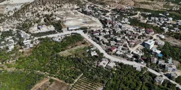 Ardahan’da yol yapım çalışmaları sürüyor