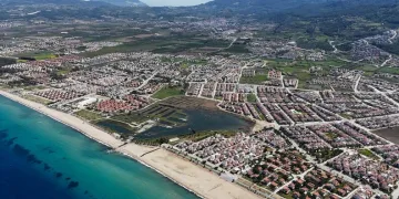 Ardahan’da yol yapım çalışmaları sürüyor