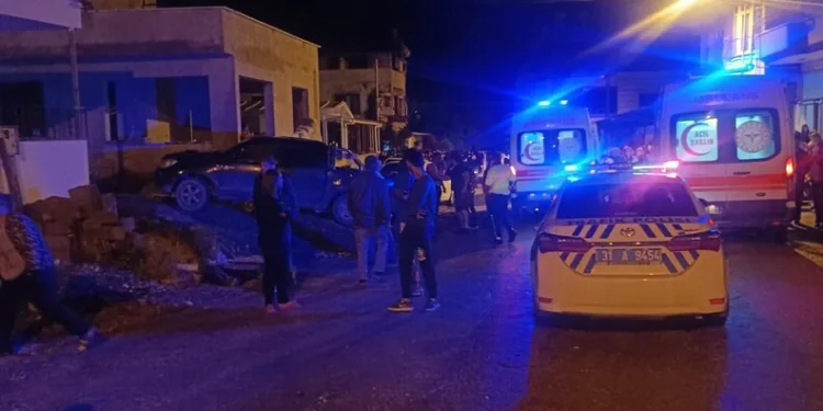 Düzce’de otomobil bariyerlere çarptı: 1 yaralı
