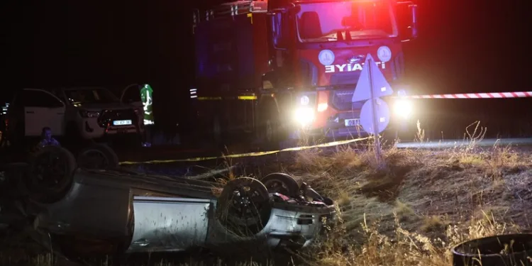 Düzce’de otomobil bariyerlere çarptı: 1 yaralı