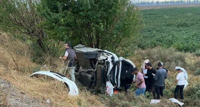 Düzce’de otomobil bariyerlere çarptı: 1 yaralı