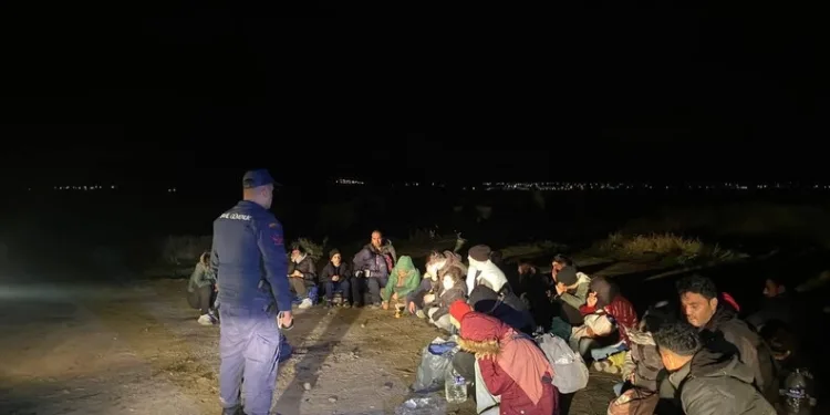 Denizli’de turistleri hedef alan hırsız yakalandı