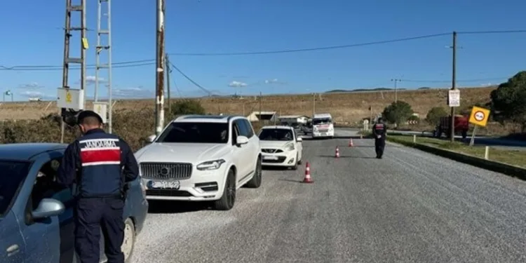 Selim’de trafik kazası: 1 ölü, 3 yaralı