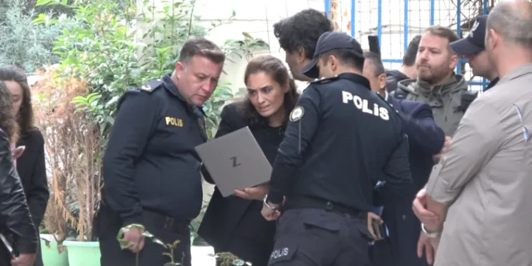 Keşan’da park halindeki araçta 16 bin 744 adet uyuşturucu hap ele geçirildi