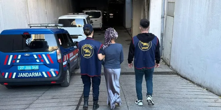 Çanakkale’de uyuşturucu operasyonuna 3 tutuklama