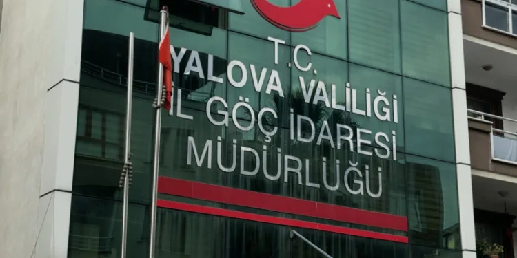 Çanakkale’de uyuşturucu operasyonuna 3 tutuklama