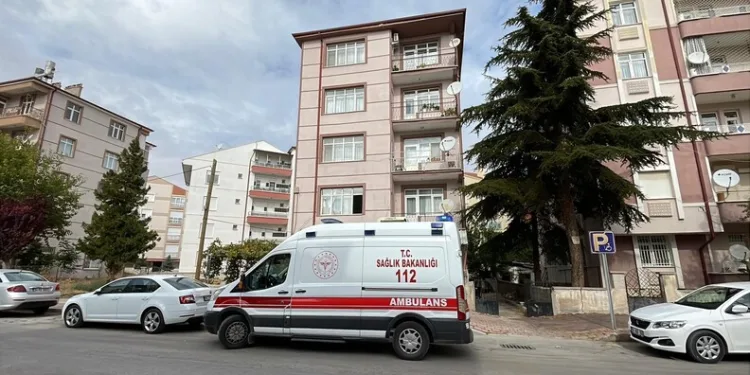 Yalnız yaşayan yaşlı adam evinde ölü bulundu