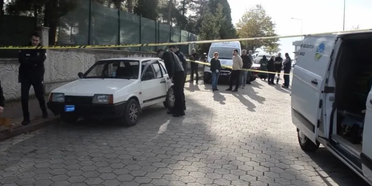 Yalnız yaşayan yaşlı adam evinde ölü bulundu